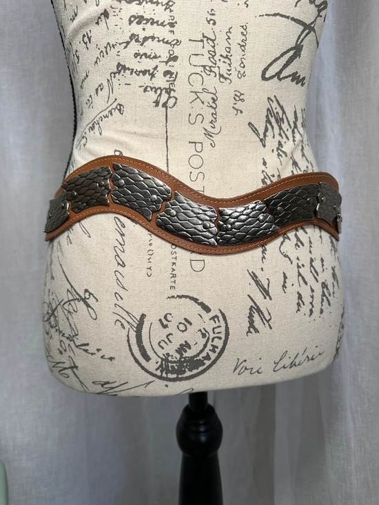 Vintage brown leather and silver colored metal articulated snake belt main image 4